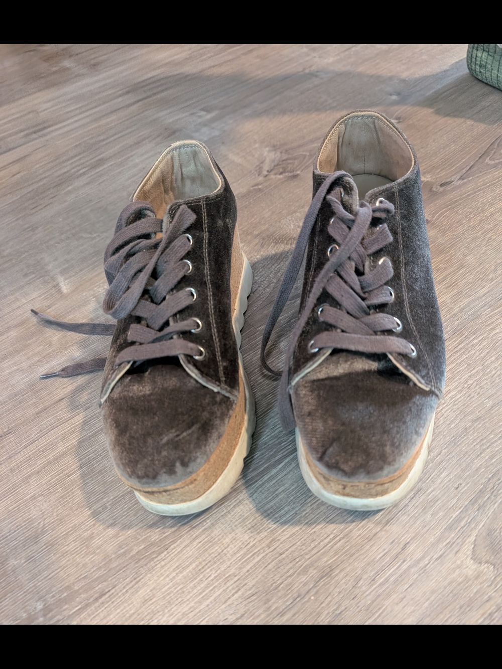 Lovely Steve Madden Lace-up Platforms